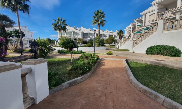 Rynek Wtórny - Kamienica -
Moraira - Benimeit - Tabaira