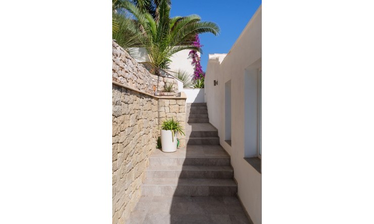 Reventa - Villa -
Jávea / Xàbia - La Granadella  - Costa Nova