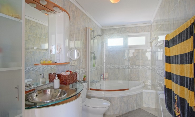 Reventa - Villa -
Altea - Santa Clara