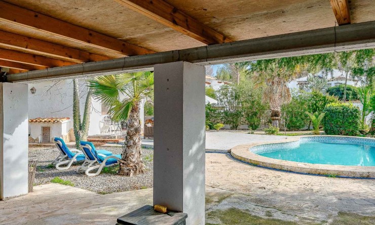 Resale - Villa -
Moraira - Arnella