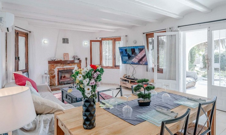 Resale - Villa -
Moraira - Arnella