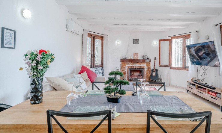 Resale - Villa -
Moraira - Arnella