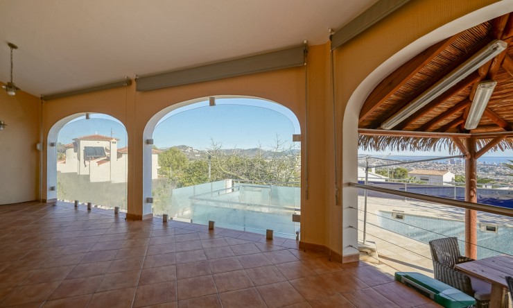 Resale - Villa -
Calpe - Partida Les Cucarres