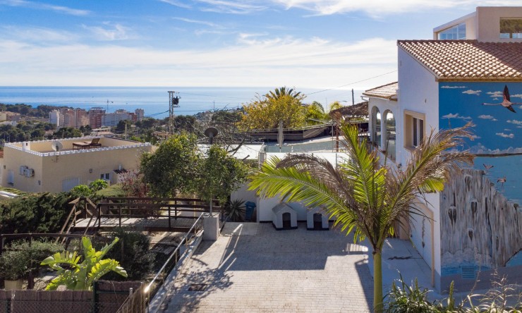 Resale - Villa -
Calpe - Partida Les Cucarres