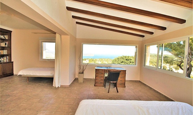 Reventa - Villa -
Jávea / Xàbia - La Granadella  - Costa Nova