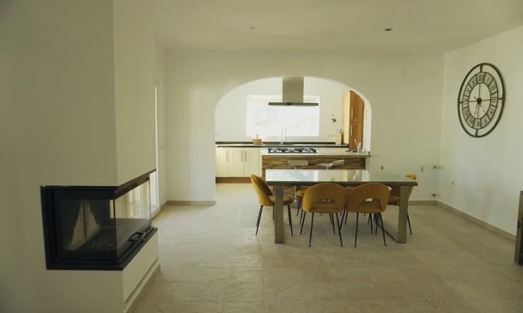 Reventa - Villa -
Benissa - Cala Advocat - Baladrar