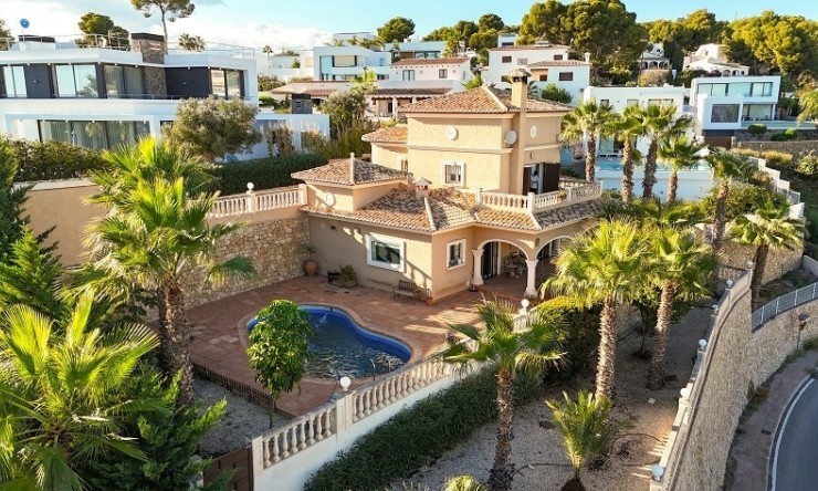 Reventa - Villa -
Benissa - Cala Advocat - Baladrar
