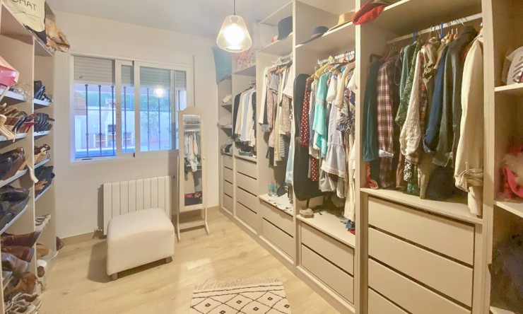 Resale - Villa -
Alfaz del Pi - El Cautivador