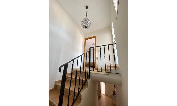 Resale - Villa -
Alfaz del Pi - El Cautivador