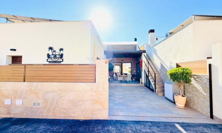 Resale - Semi detached -
Los Montesinos - La Herada