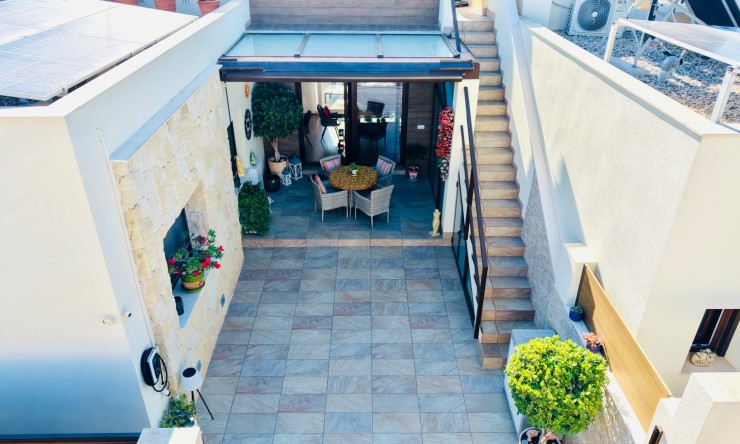 Resale - Semi detached -
Los Montesinos - La Herada