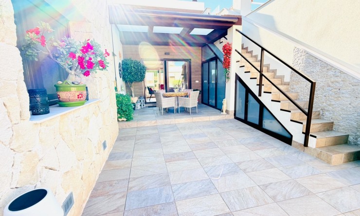 Resale - Semi detached -
Los Montesinos - La Herada