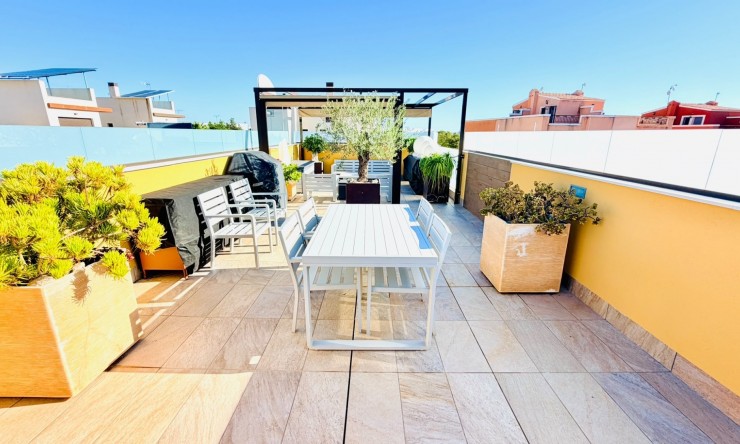Resale - Semi detached -
Los Montesinos - La Herada