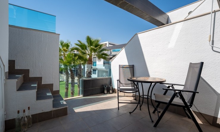 Herverkoop - Penthouse -
Punta Prima