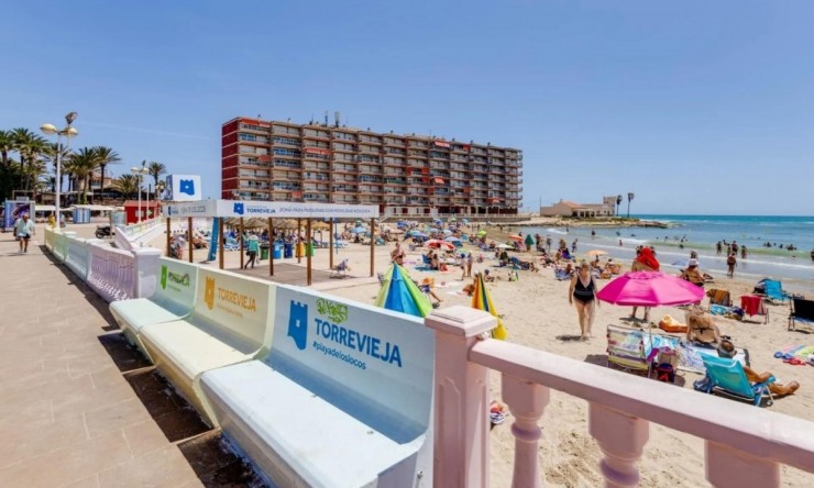 Resale - Penthouse -
Torrevieja - Playa de los Locos