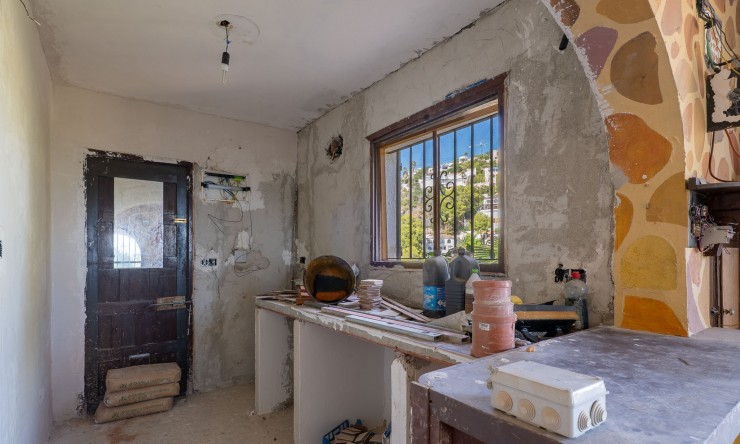 Resale - Villa -
Benissa - Montemar