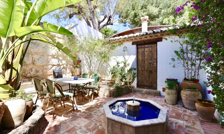 Reventa - Villa -
Jávea / Xàbia - Partida Tosal - Zona dels Castellans