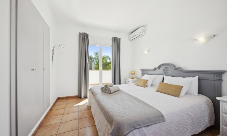 Resale - Villa -
Jávea / Xàbia - La Granadella  - Costa Nova