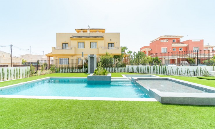 Neue Gebäude - Bungalow -
Torrevieja