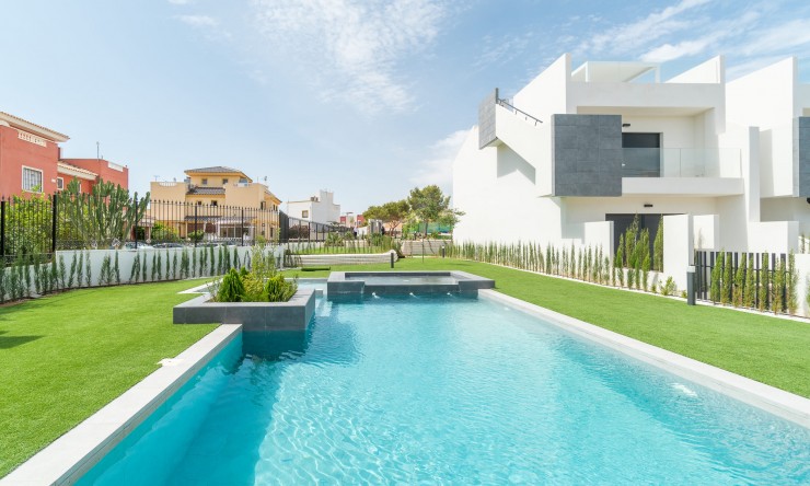 New Build - high-bungalow -
Torrevieja
