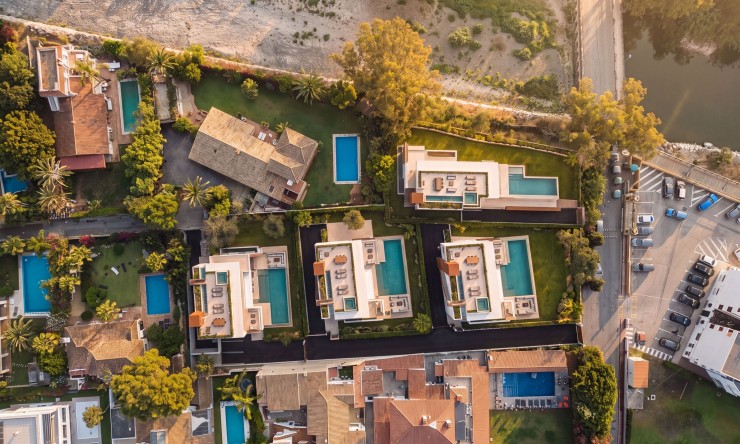 Nueva construcción  - Villa -
Marbella