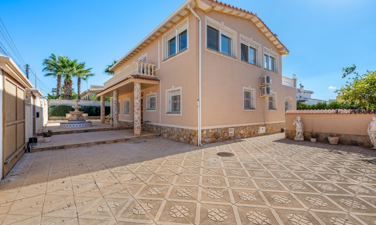 Reventa - Villa -
Ciudad Quesada - Rojales