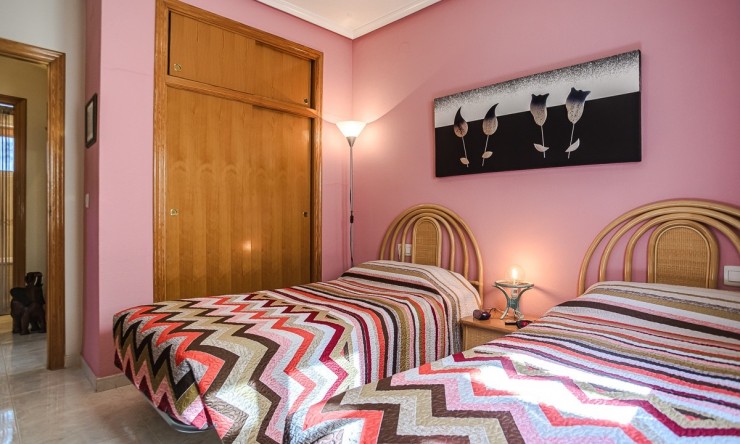 Reventa - Villa -
ORIHUELA COSTA - Los Altos