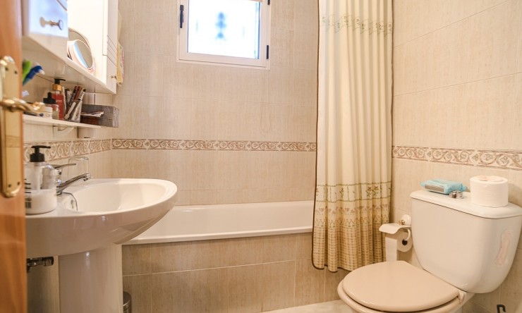Reventa - Villa -
ORIHUELA COSTA - Los Altos