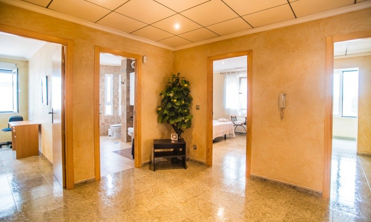 Resale - Villa -
ORIHUELA - La Matanza