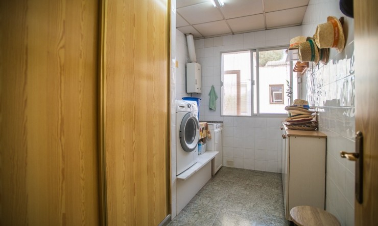 Resale - Villa -
ORIHUELA - La Matanza