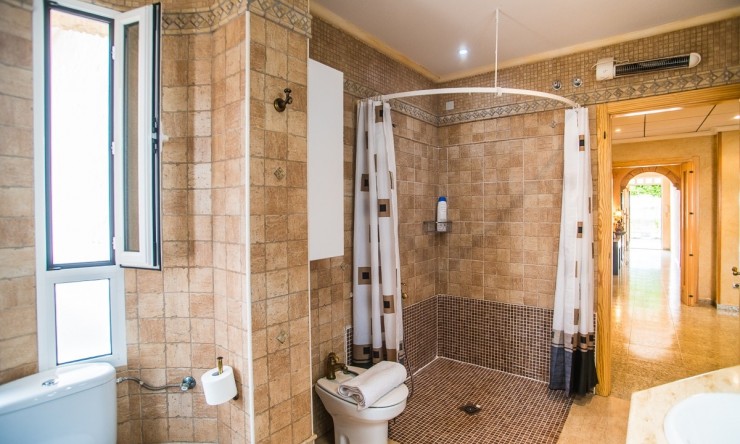 Resale - Villa -
ORIHUELA - La Matanza