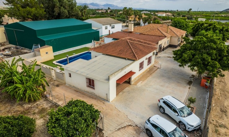 Resale - Villa -
ORIHUELA - La Matanza
