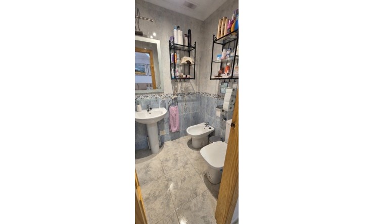 Resale - Apartment -
ORIHUELA - La Matanza