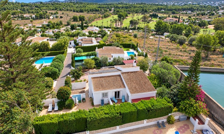 Wiederverkauf - Villa -
Jávea / Xàbia - Partides comunes - Adsubia