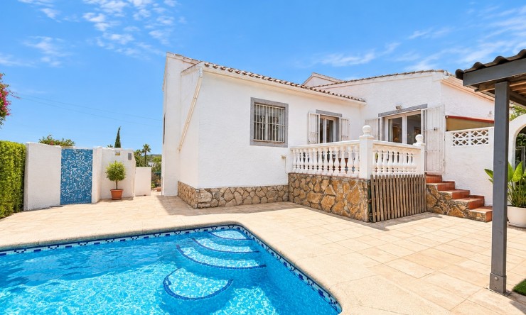 Wiederverkauf - Villa -
Jávea / Xàbia - Partides comunes - Adsubia