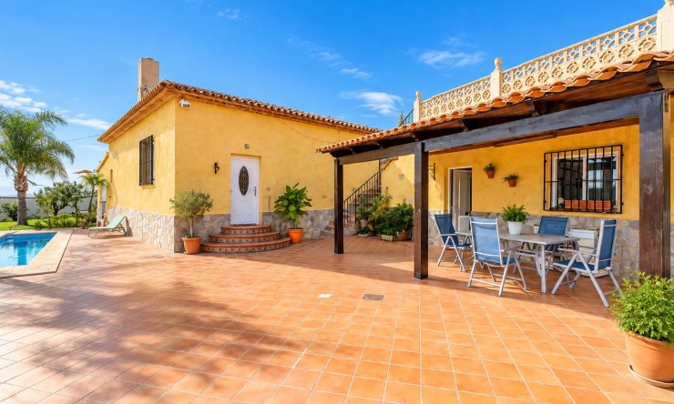 Rynek Wtórny - Dom wiejski -
Altea - Altea La Vella