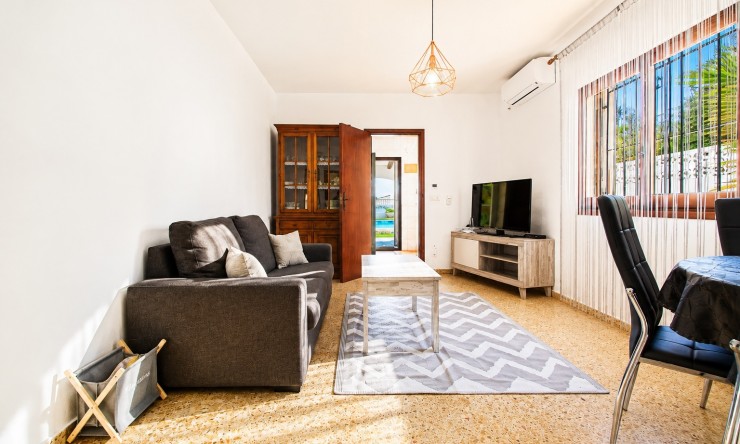 Herverkoop - Villa -
Calpe / Calp - Benicolada - Las Adelfas