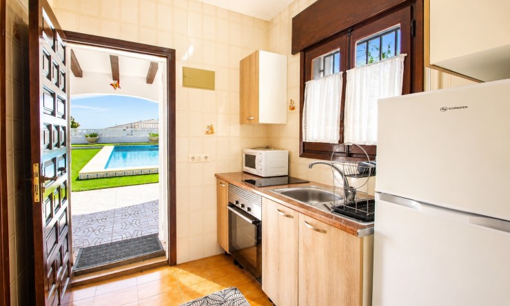 Herverkoop - Villa -
Calpe / Calp - Benicolada - Las Adelfas