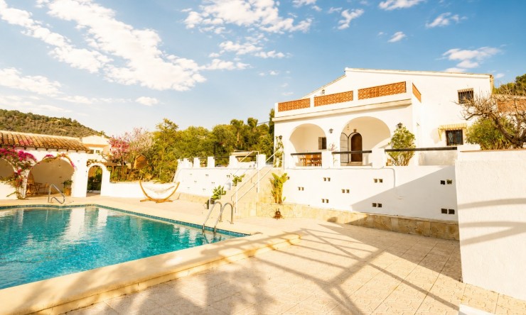 Resale - Villa -
Calpe / Calp - Cometa