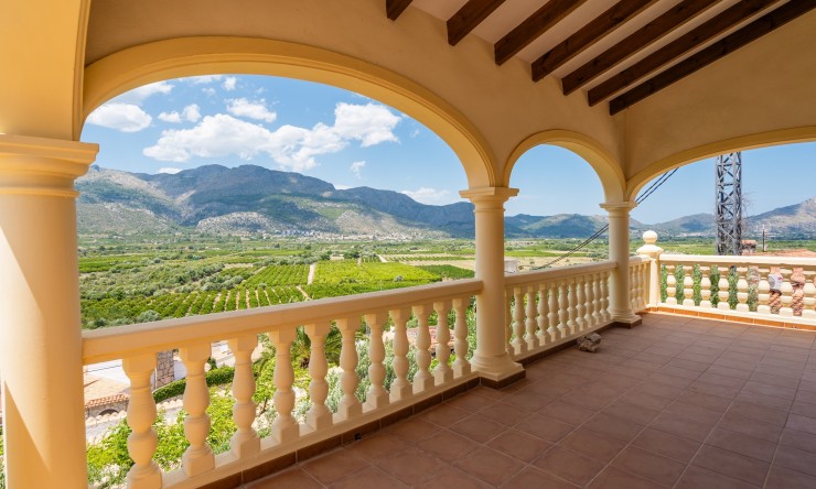 Reventa - Villa -
Orba