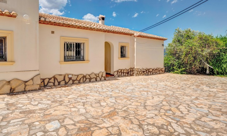 Reventa - Villa -
Orba