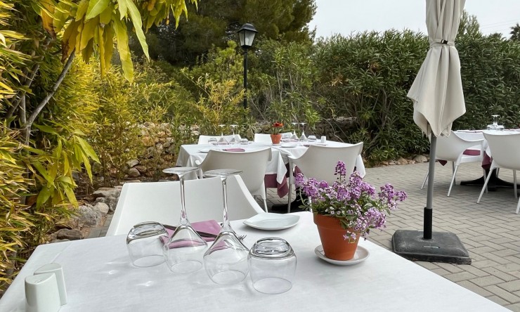 Herverkoop - Restaurant -
Jávea / Xàbia - Montgó - Ermita