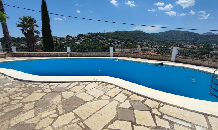 Herverkoop - Villa -
Orba