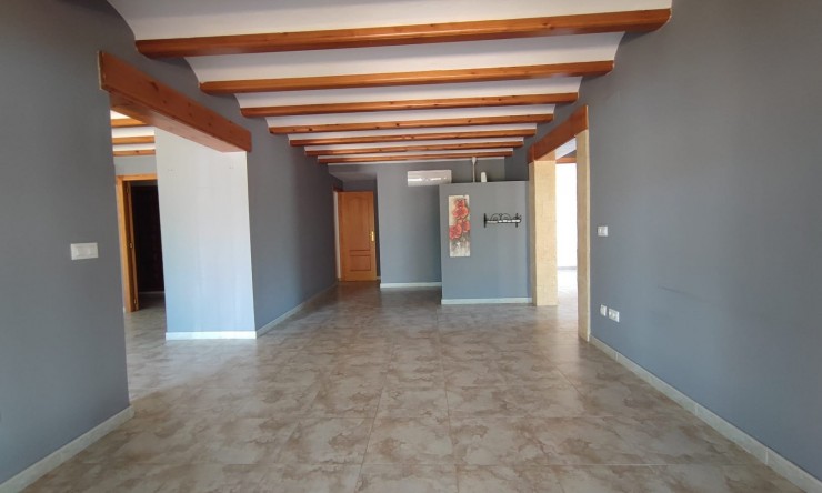 Herverkoop - Villa -
Orba