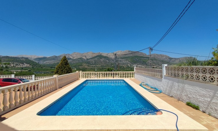 Herverkoop - Villa -
Orba