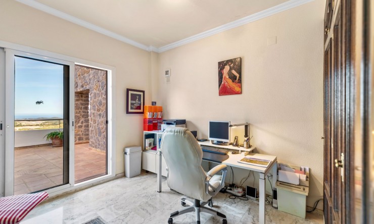 Reventa - Villa -
Callosa d'En Sarrià
