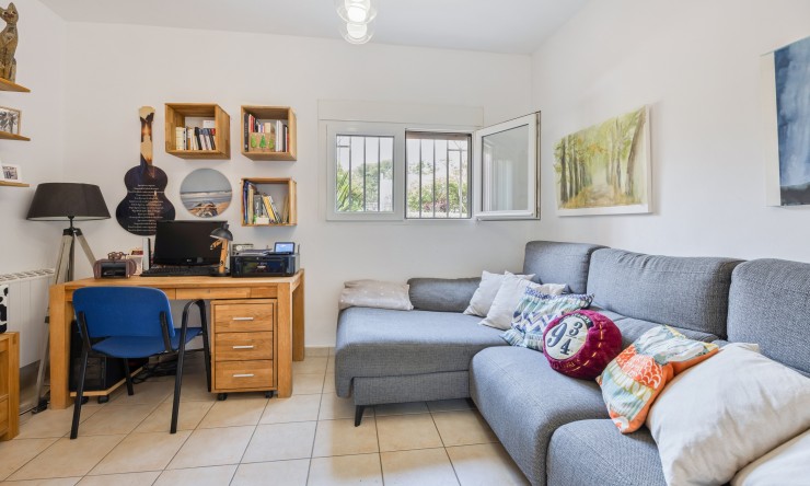 Resale - Villa -
Denia - El Puerto