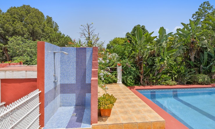 Resale - Villa -
Denia - El Puerto