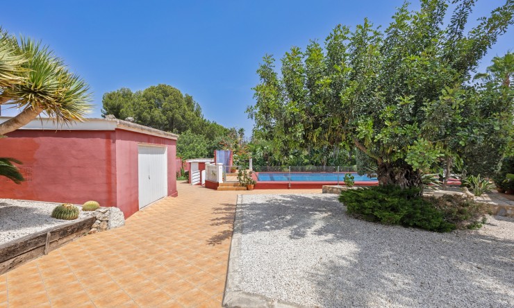 Resale - Villa -
Denia - El Puerto