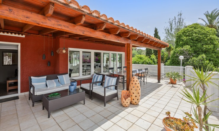 Resale - Villa -
Denia - El Puerto